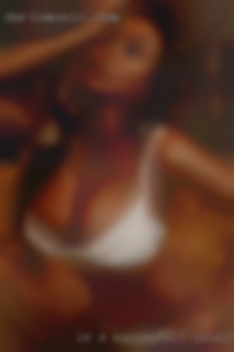 I'm a succesfull lbusiness horny naked owner.