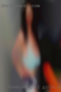 Funsized girl girls right here from Midlothian.